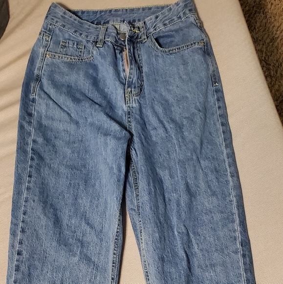 Jeans - Picture 4 of 5